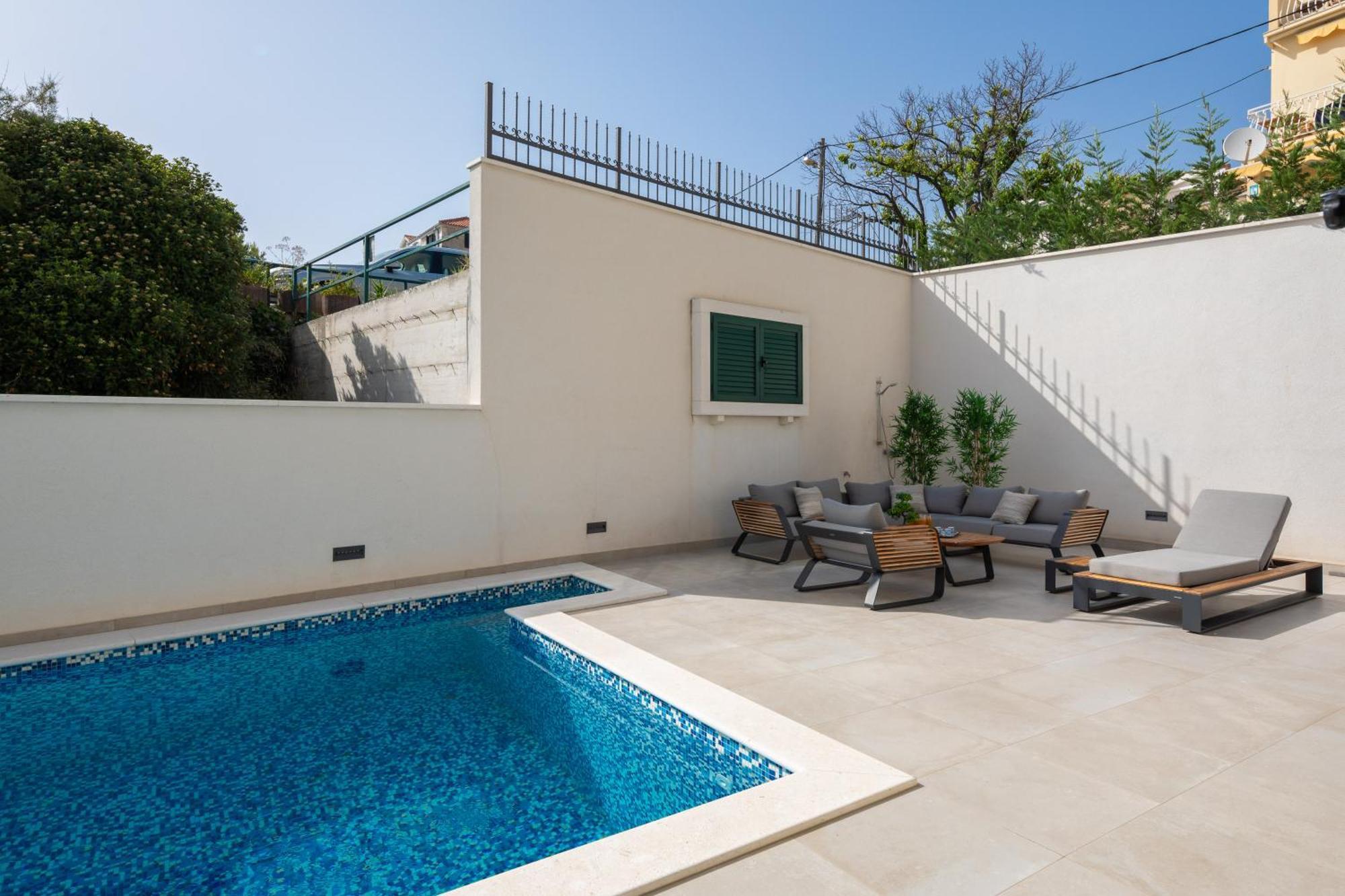Epetium Beach Villa Split Exterior photo